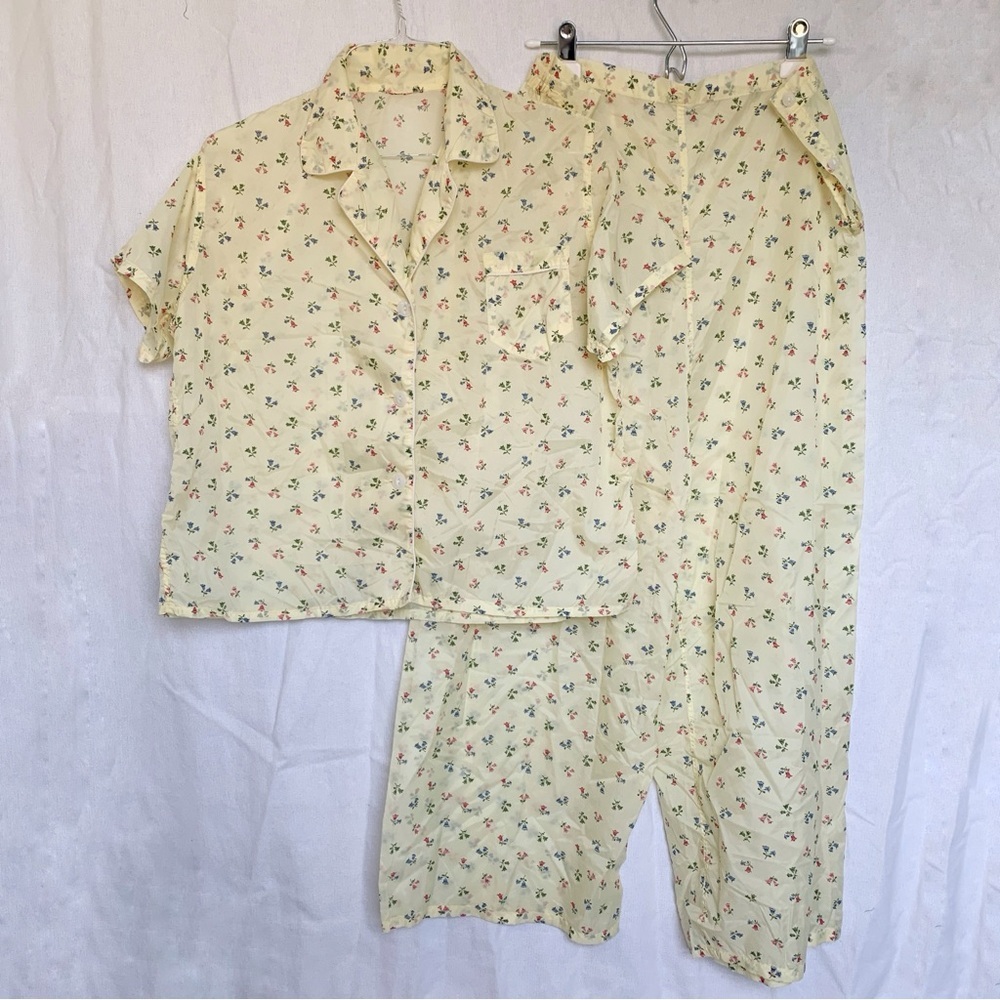 Vintage // yellow floral print acetate button up shirt and pant pajama set jun1